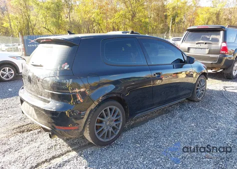 2013 Volkswagen Gti 2-Door z USA, uszkodzony, nr VIN WVWED7AJ3DW104804